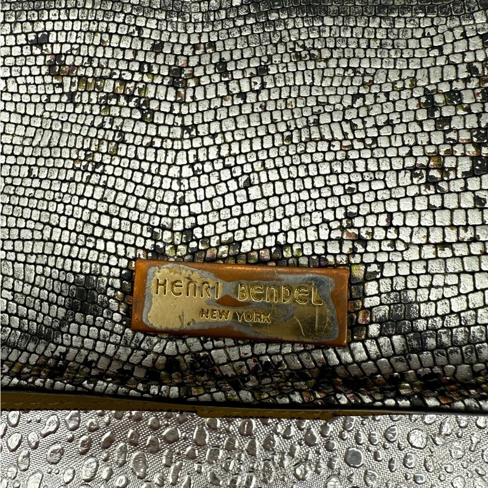 Henri Bendel Metallic Silver Pebbled Black Saffiano‎ Leather Phone & Card Wallet